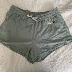 Women's Vuori Clementine Shorts 4”